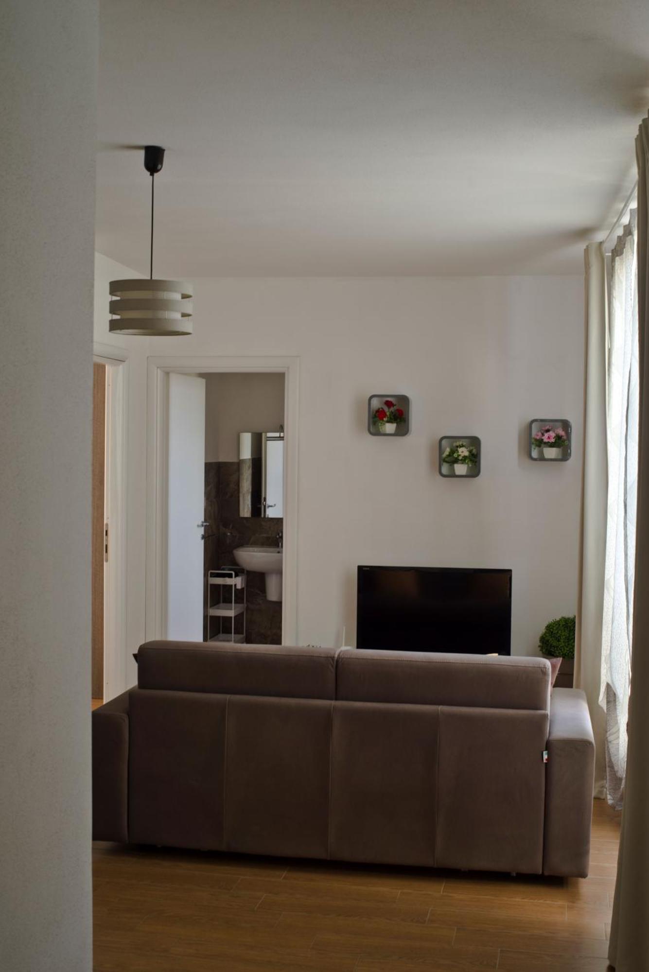 Casa Vacanze Rebecca Pula Bagian luar foto