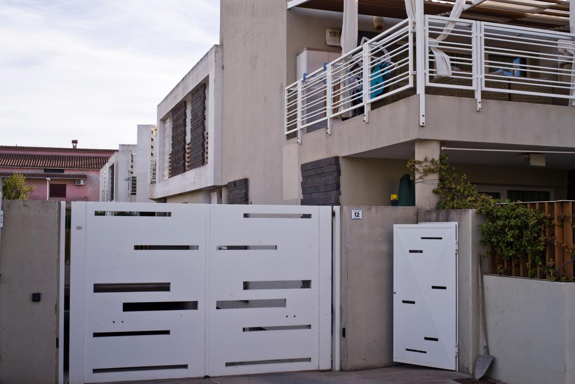 Casa Vacanze Rebecca Pula Bagian luar foto